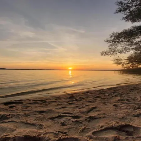 Near Zarnowieckie בית נופש