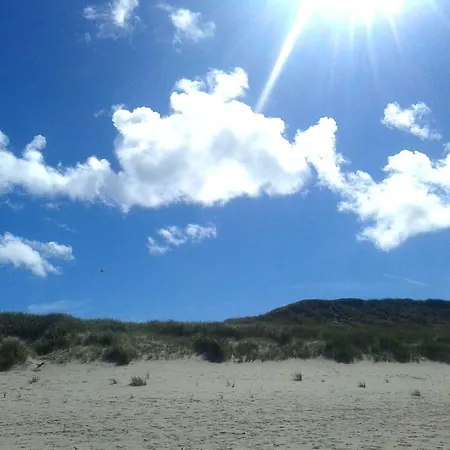 Near Zarnowieckie בית נופש