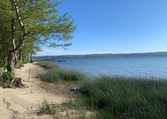 Semesterbostad Near Zarnowieckie